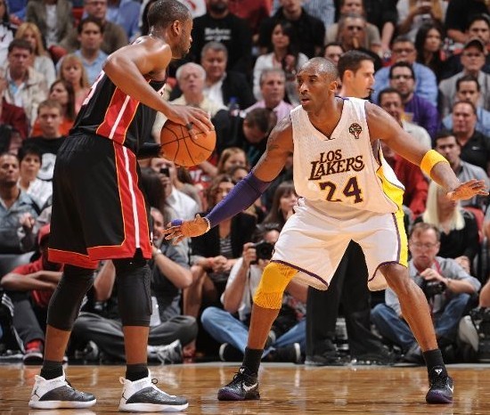 的紧密合作 的紧密合作