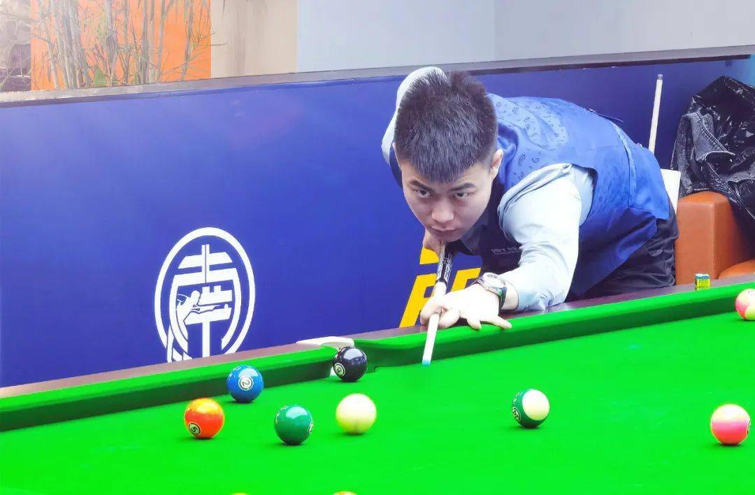 对乌克兰田 对乌克兰田